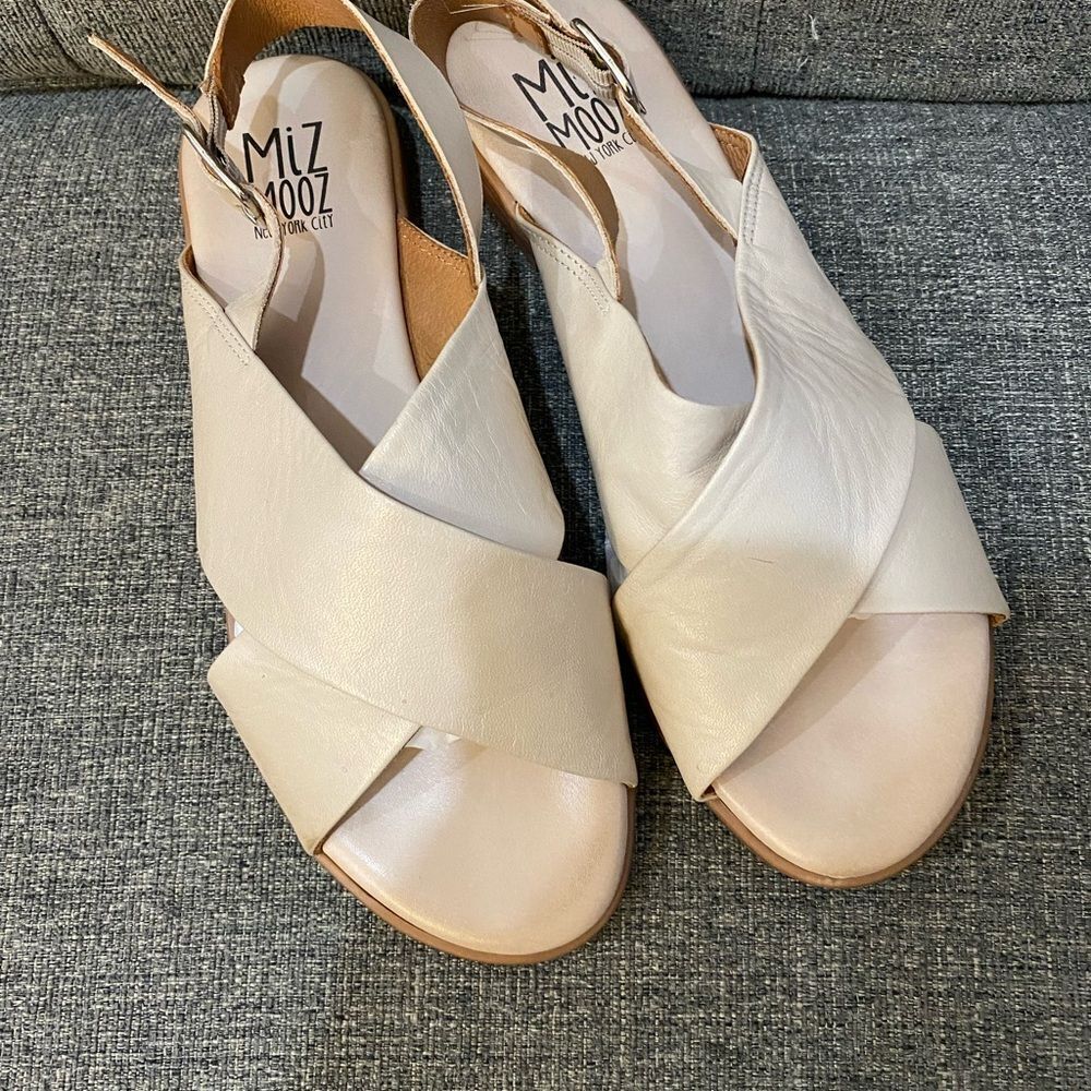 Miz Mooz Leticia Cream Leather Sandals Women’s Size 38